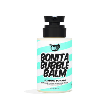 The Doux Bonita Bubble Balm muestra textura cremosa para definición de rizos.