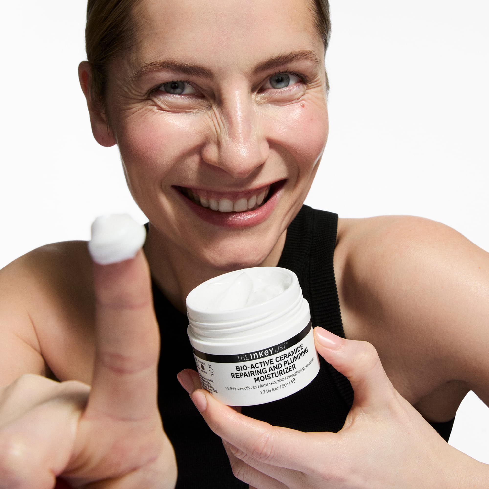 Emballage végan et éthique du The INKEY List Bio-Active Ceramide Repairing et Plumping Moisturizer.