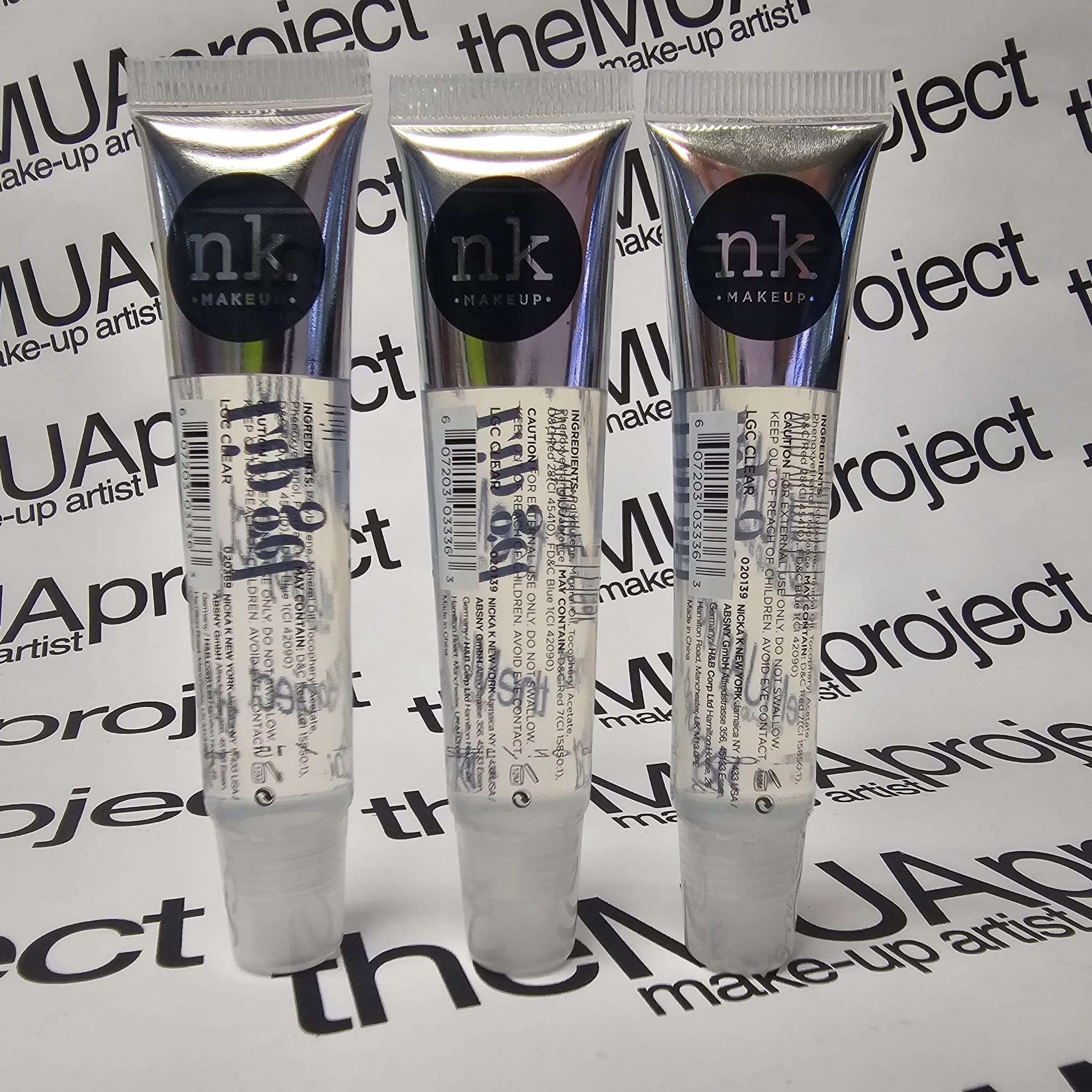 The Make-Up Artist Project brillo de alto brillo en labial transparente.