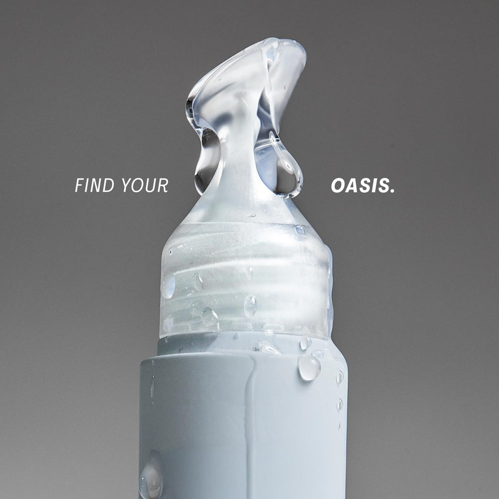 The Outset Lip Oasis brillo duradero que realza los labios.