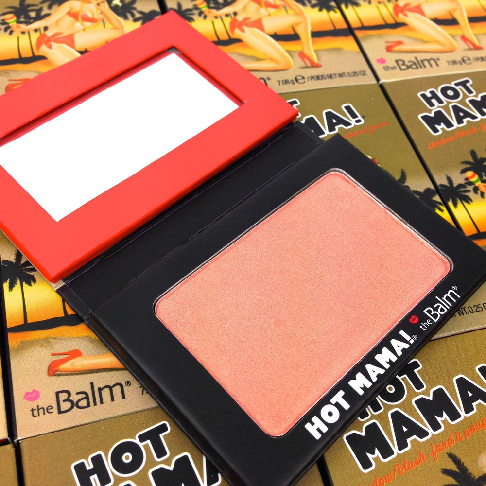thebalm Hot Mama textura cremosa para aplicar fácilmente