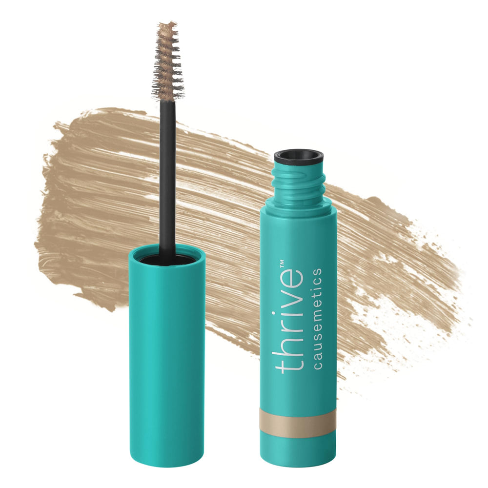 Thrive Causemetics Instant Brow Fix ofrece cejas definidas Christina Rubio Claro para un aspecto natural