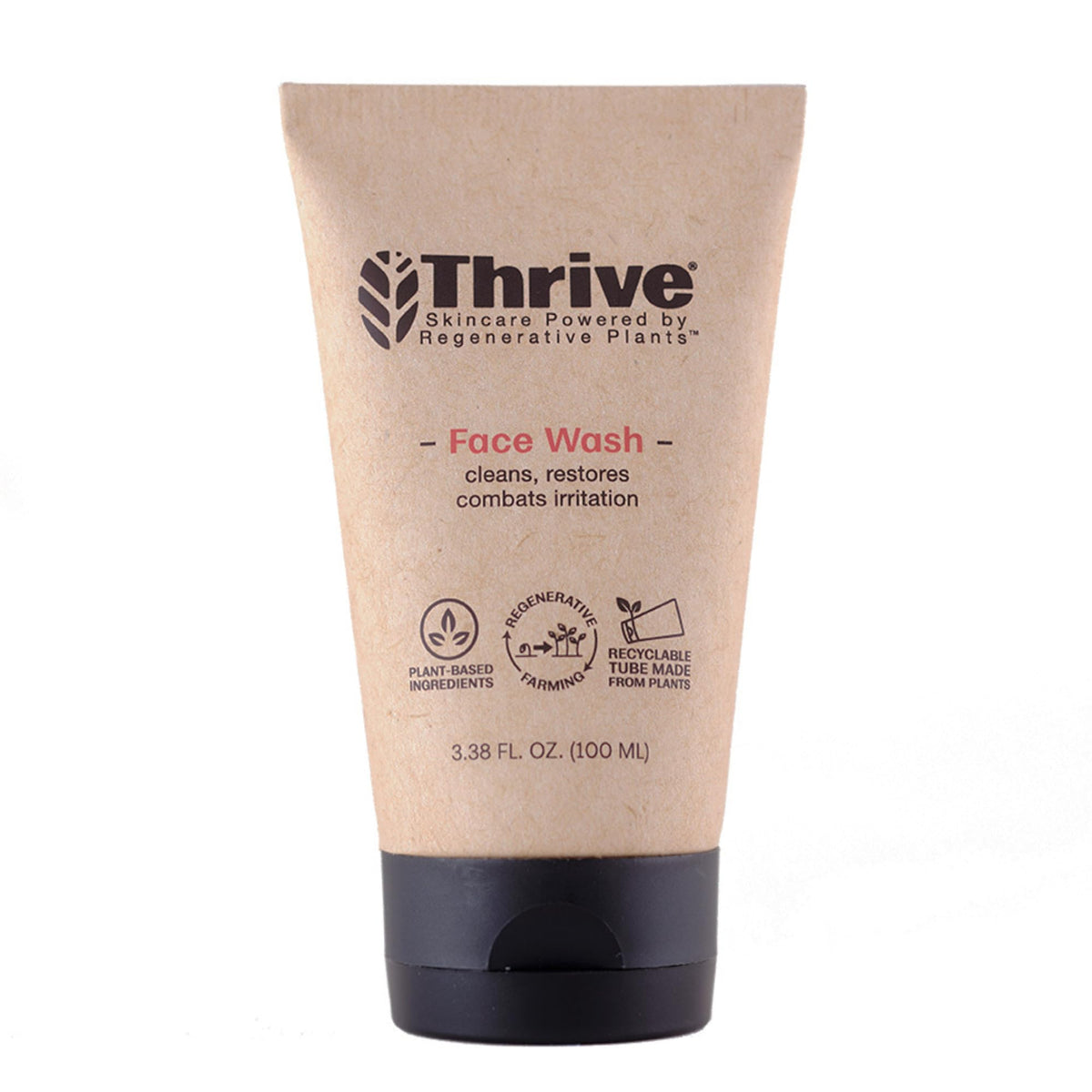 Thrive Natural Care limpiador facial gel diario en mano, purifica la piel sin resecar.