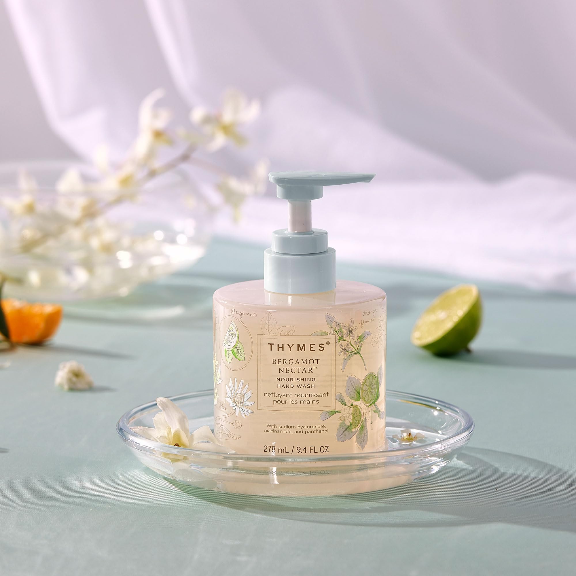 Thymes jabón de manos, espuma cremosa que limpia con suavidad.