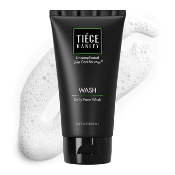 Tiege Hanley Daily Face Wash: botella clara para limpieza suave y piel equilibrada.