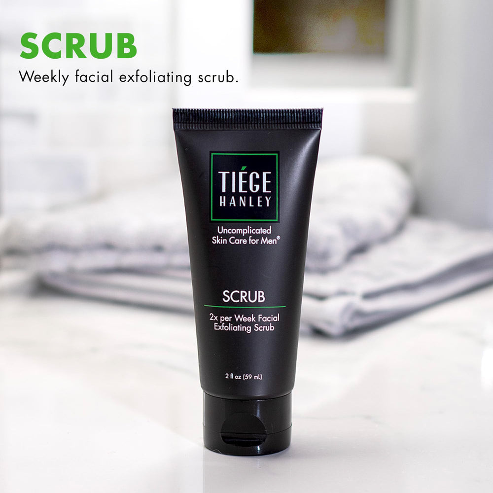 Tiege Hanley exfoliante con B3 y alantoína para piel equilibrada y calmada.