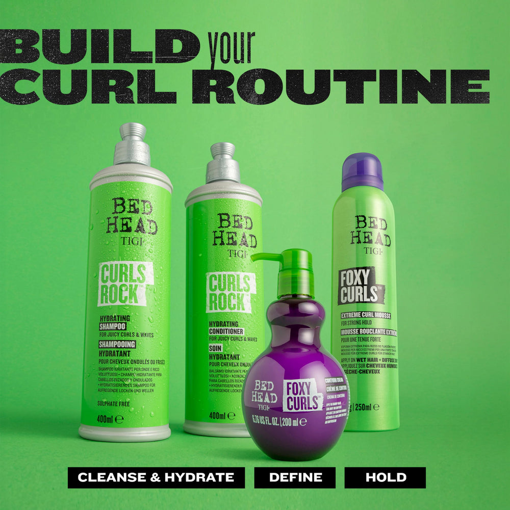 Rizos con brillo natural y control de frizz gracias a Foxy Curls Contour Creme