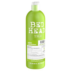 TIGI Bed Head Urban Antidotes 1, etiqueta clara en el envase para fácil identificación.