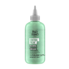 TIGI Control Freak serum muestra la botella y la rápida aplicación para control del frizz
