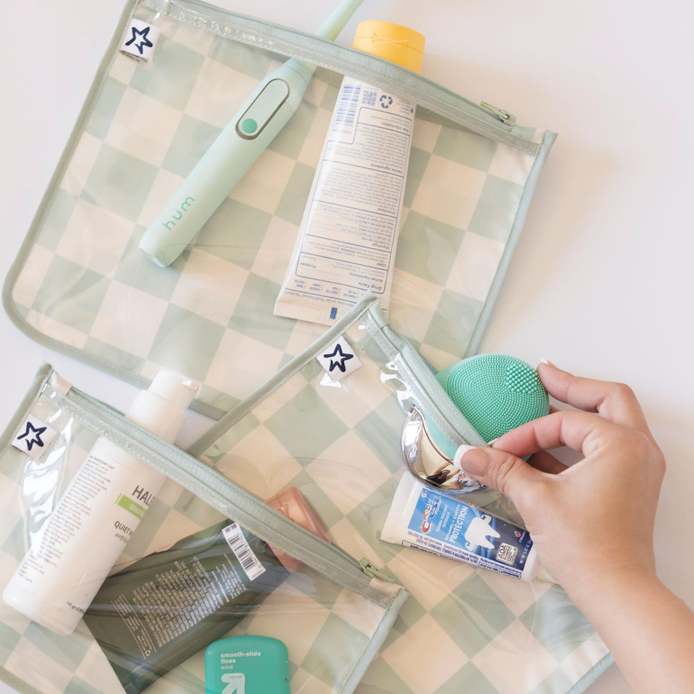 Tiny Twinkle frente transparente facilita acceso rápido a cosméticos del bebé