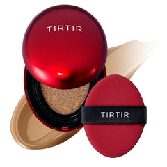 TIRTIR base en cojín rojo, acabado satinado y cobertura duradera.