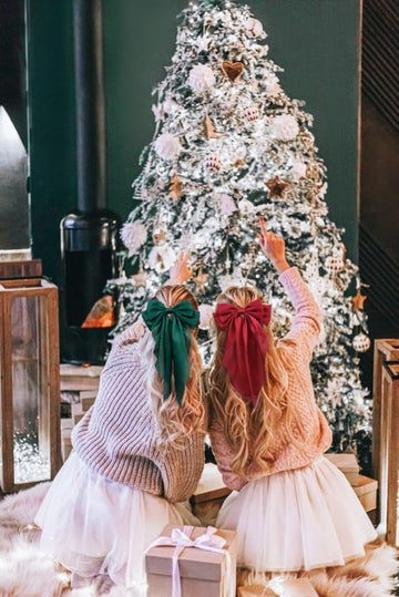 Lazo navideño verde de TOBEFFECT para cabello aporta color festivo