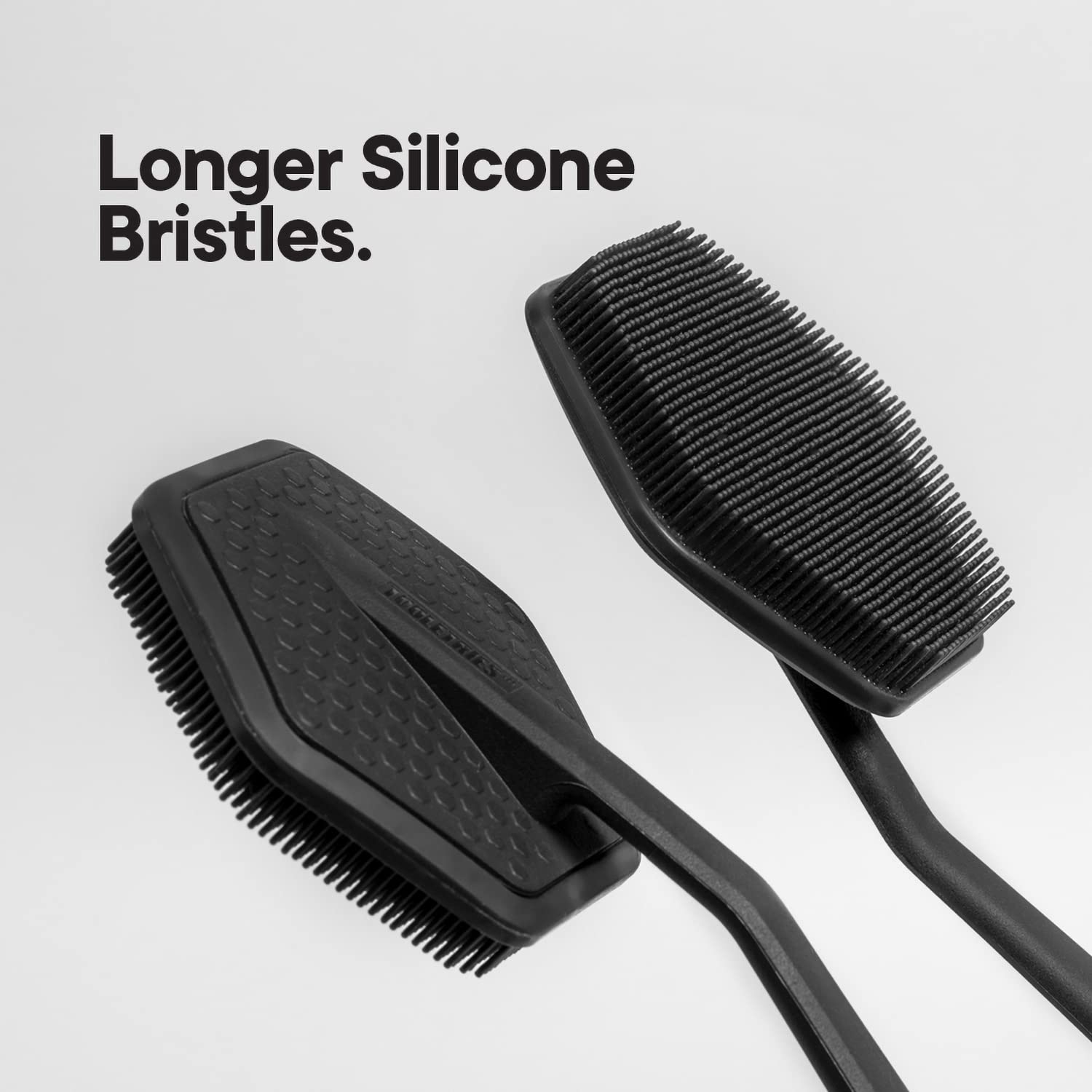 TOOLETRIES uso con gel en las cerdas para limpieza eficaz.