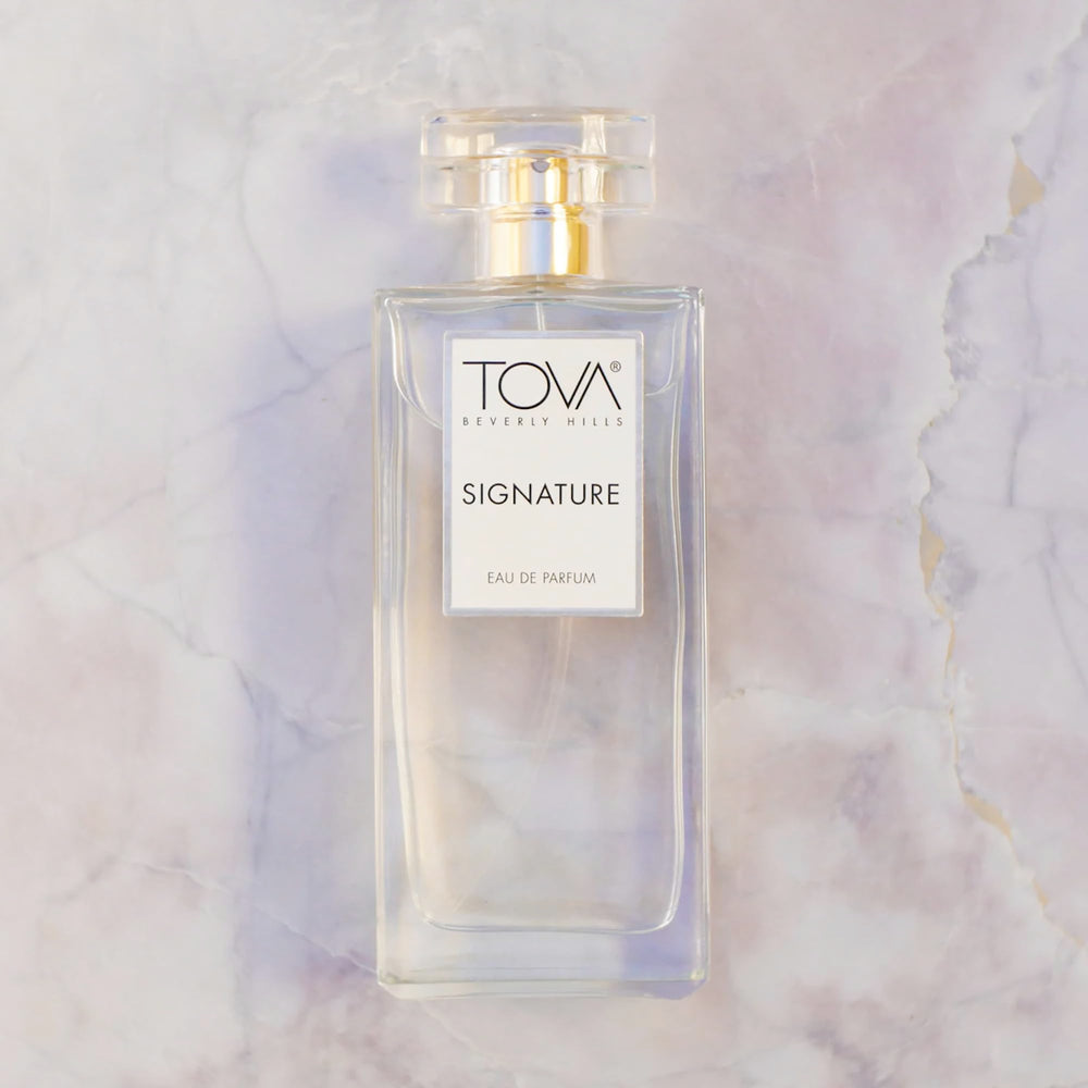 Tova Signature sándalo indio como base cálida y duradera