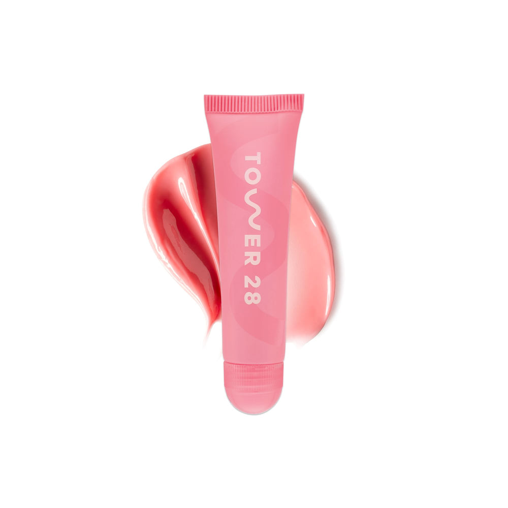 Tower 28 LipSoftie bálsamo, textura suave para labios sedosos y confort diario.