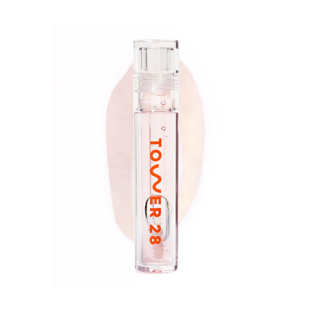Tower 28 ShineOn Lip Jelly CHILL, envase claro para brillo suave y labios hidratados.