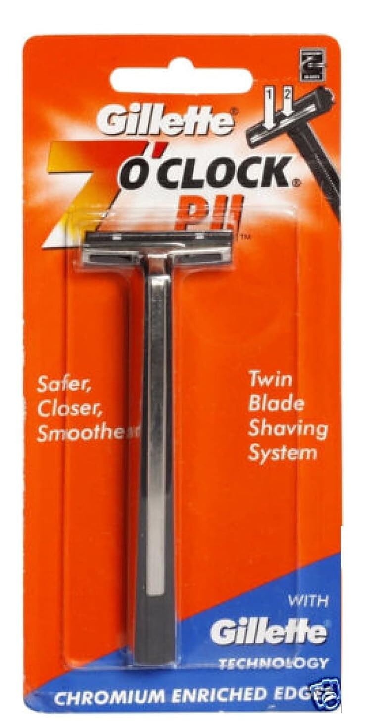 Maquinilla de afeitar Gillette Trac II compatible con diseño ergonómico para un agarre cómodo.