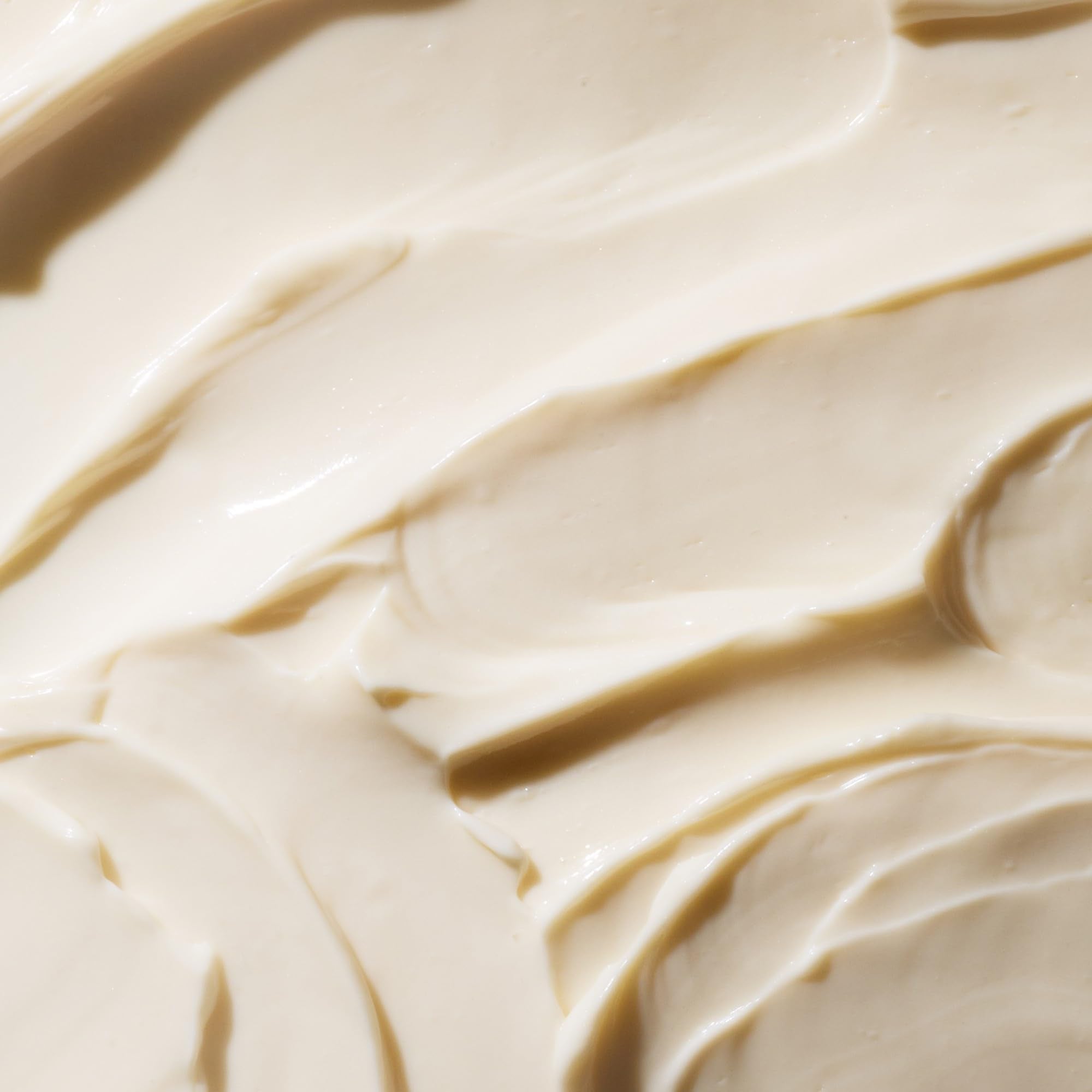 Tree Hut Manteca Corporal Batida de Vainilla con ingredientes clave como karité y oro coloidal