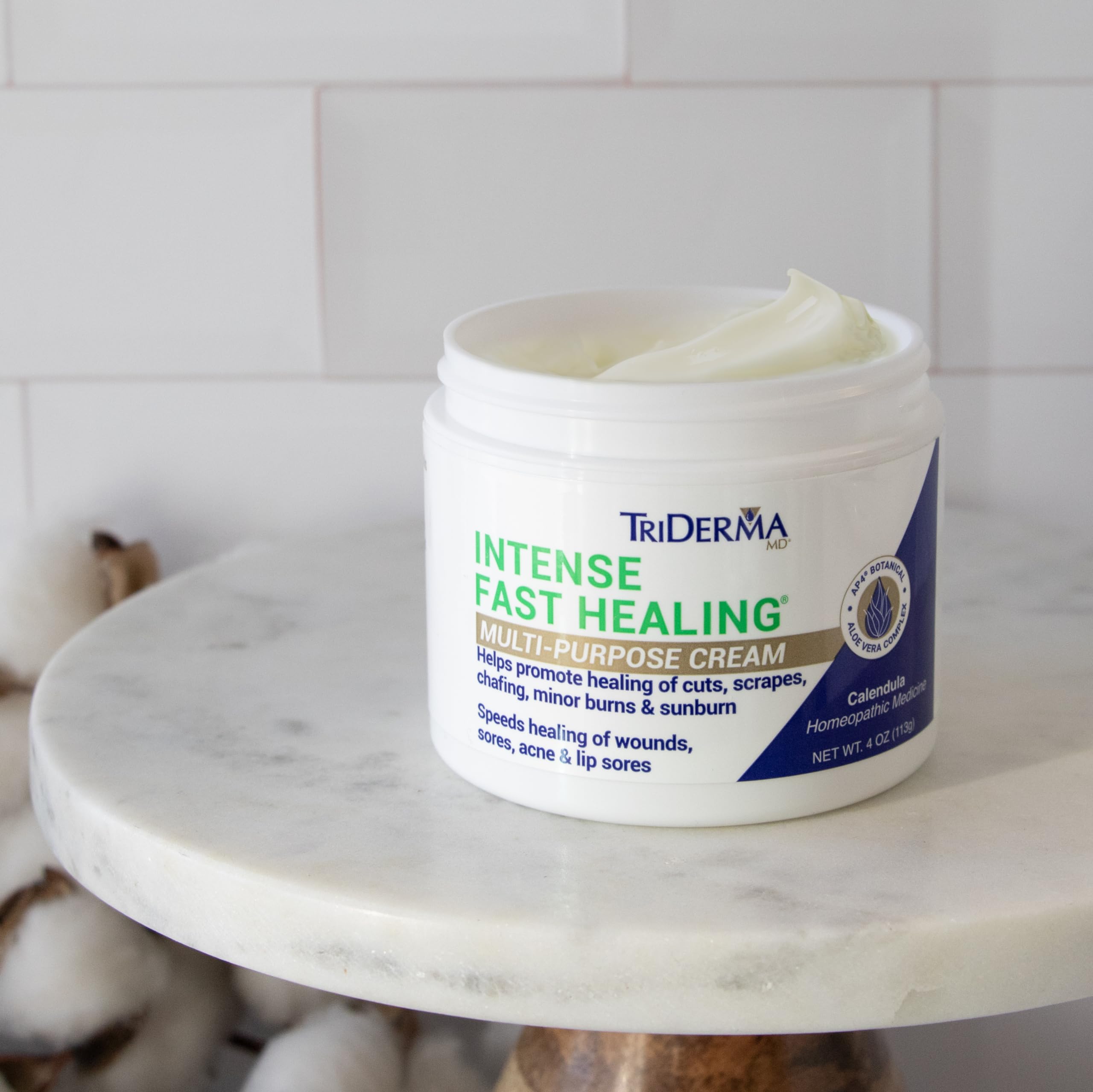 Crema de rápida absorción sin residuo graso.