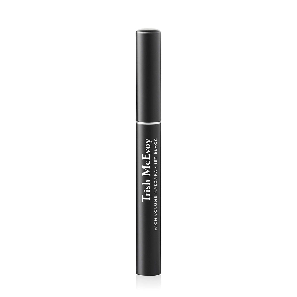 Cils après application avec Trish McEvoy High Volume, effet longue tenue.