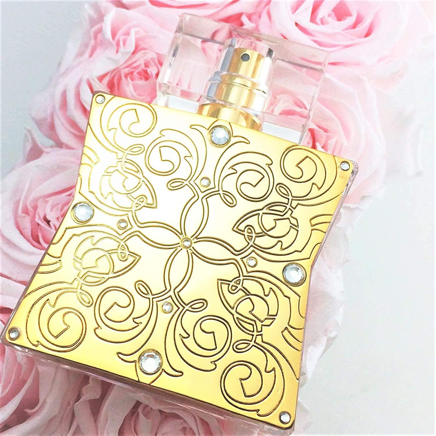 Tru Fragrance Beauty Lace, caja de empaque, presenta un toque de lujo para estreno.