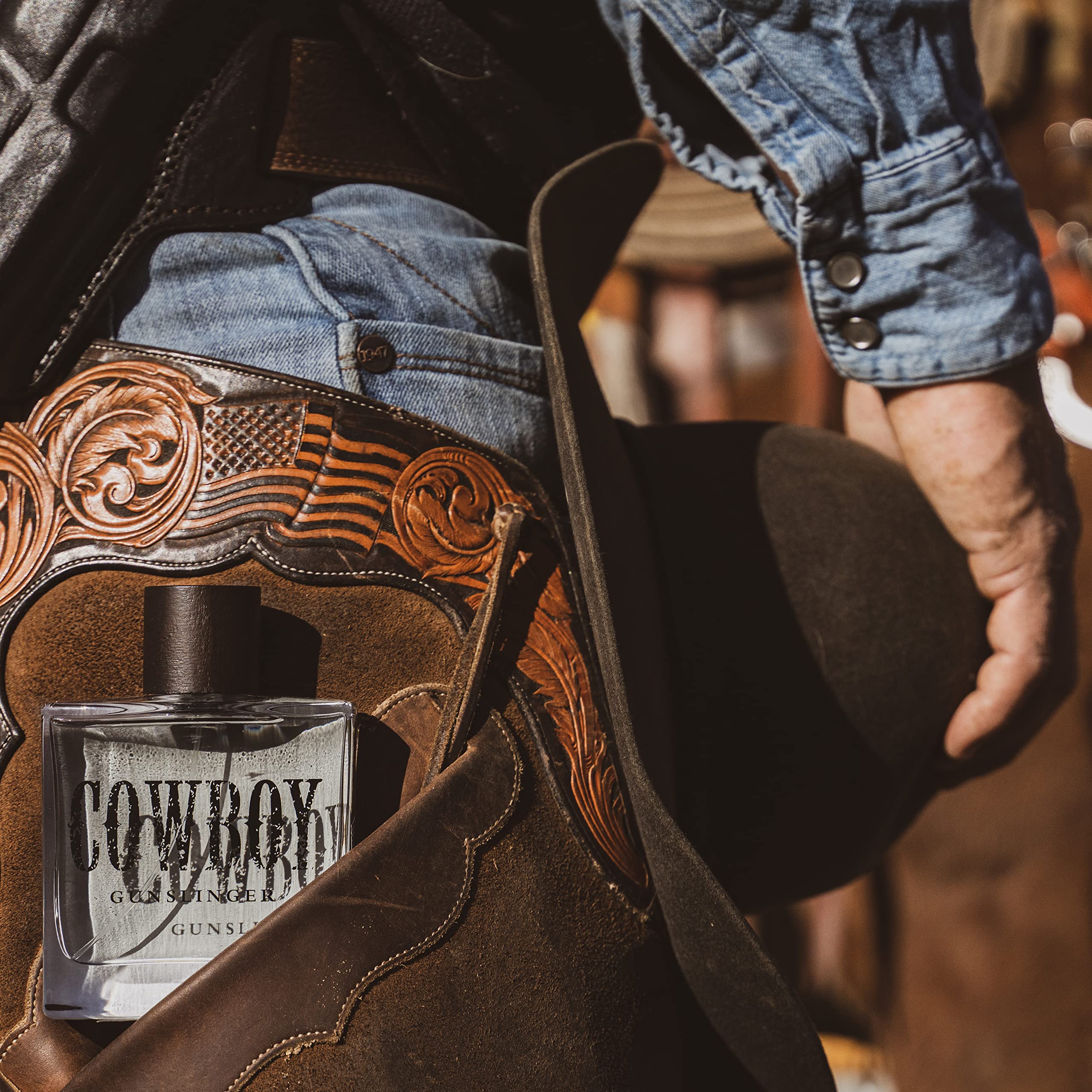 Tru Western Cowboy Gunslinger spray release—precise mist for even application.