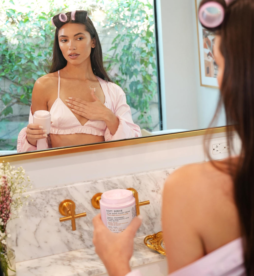 Truly Soft Serve contient acide hyaluronique et peptides pour peau plus ferme.
