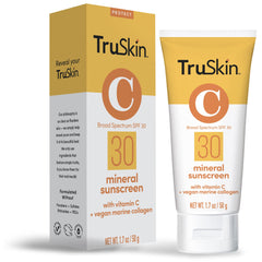 Aplicación en la mano de TruSkin protector solar para rostro.