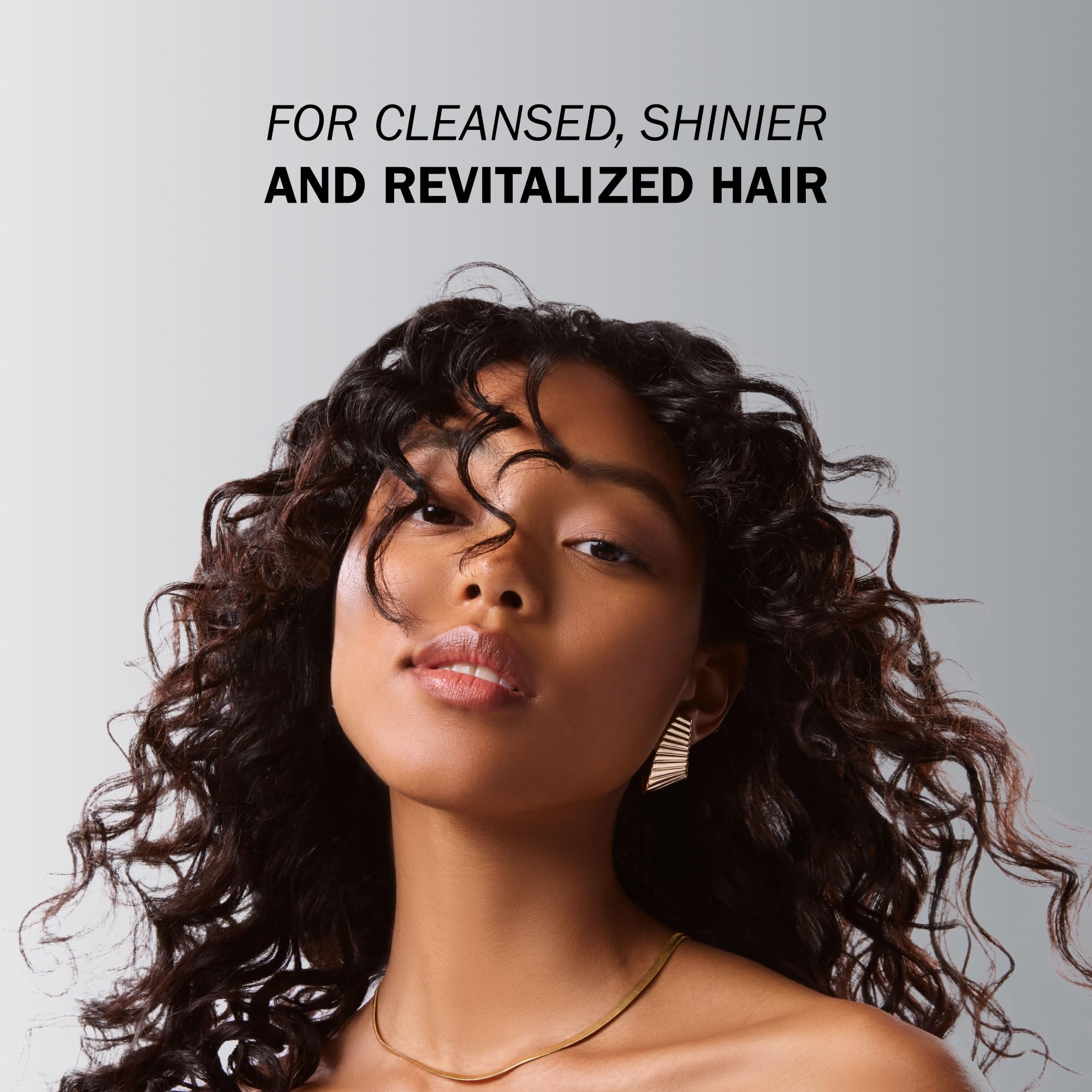 TRUSS Ultra Hydration PLUS Shampoo front bottle shot emphasizing elasticity and shine potential.