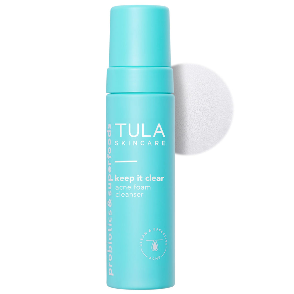 TULA espuma limpiadora para acné deja la piel limpia y equilibrada.