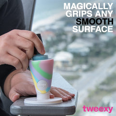 Tweexy Hinge: mesa de trabajo limpia gracias al soporte.