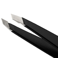 Tweezerman G.E.A.R. pinza biselada para hombres Midnight, alineación perfecta.