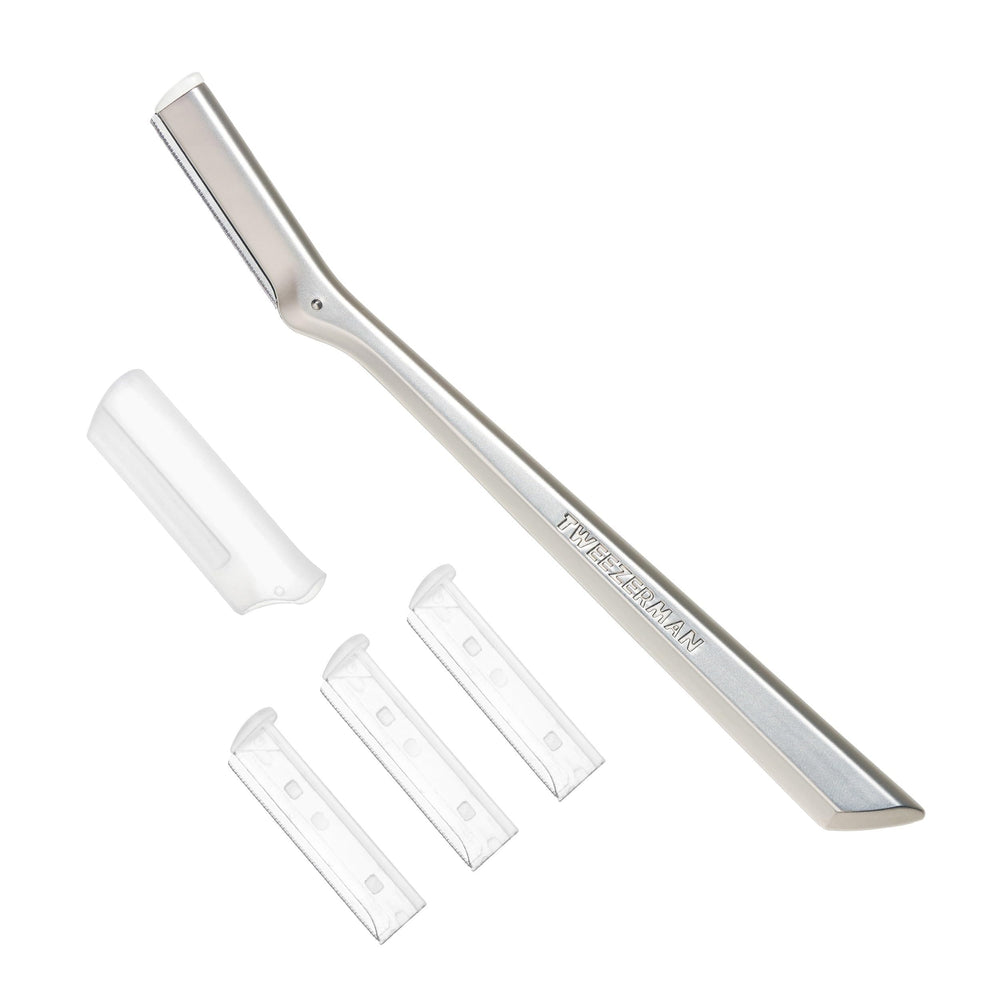 Navaja facial Tweezerman en acero inoxidable corta vello facial con precisión.