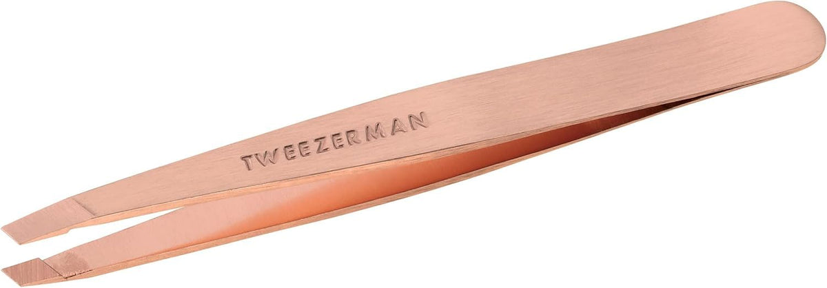 Tweezerman pinzas inclinadas de acero inoxidable para depilación de cejas precisa.