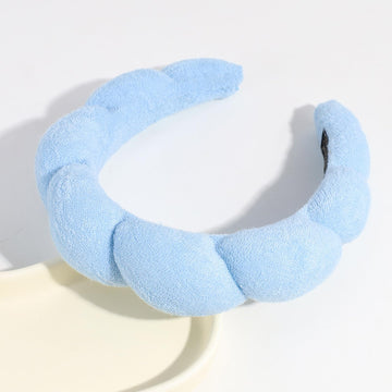 TYSSELY diadema ajustable para diferentes cabezas y peinados.