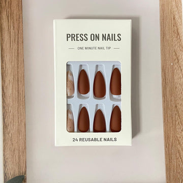 Tyuimhx uñas reutilizables con pegamento en gel para retoques.