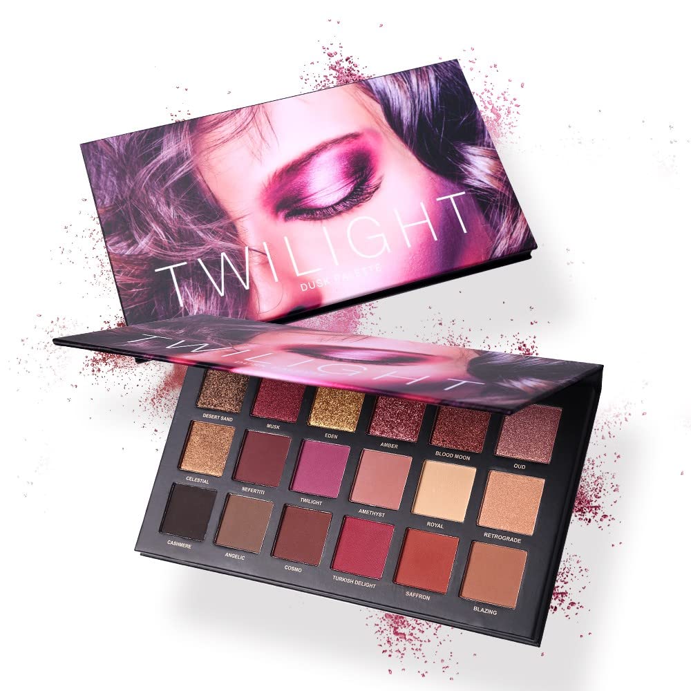 Sombras mate cremosas de UCANBE para difuminar con facilidad.
