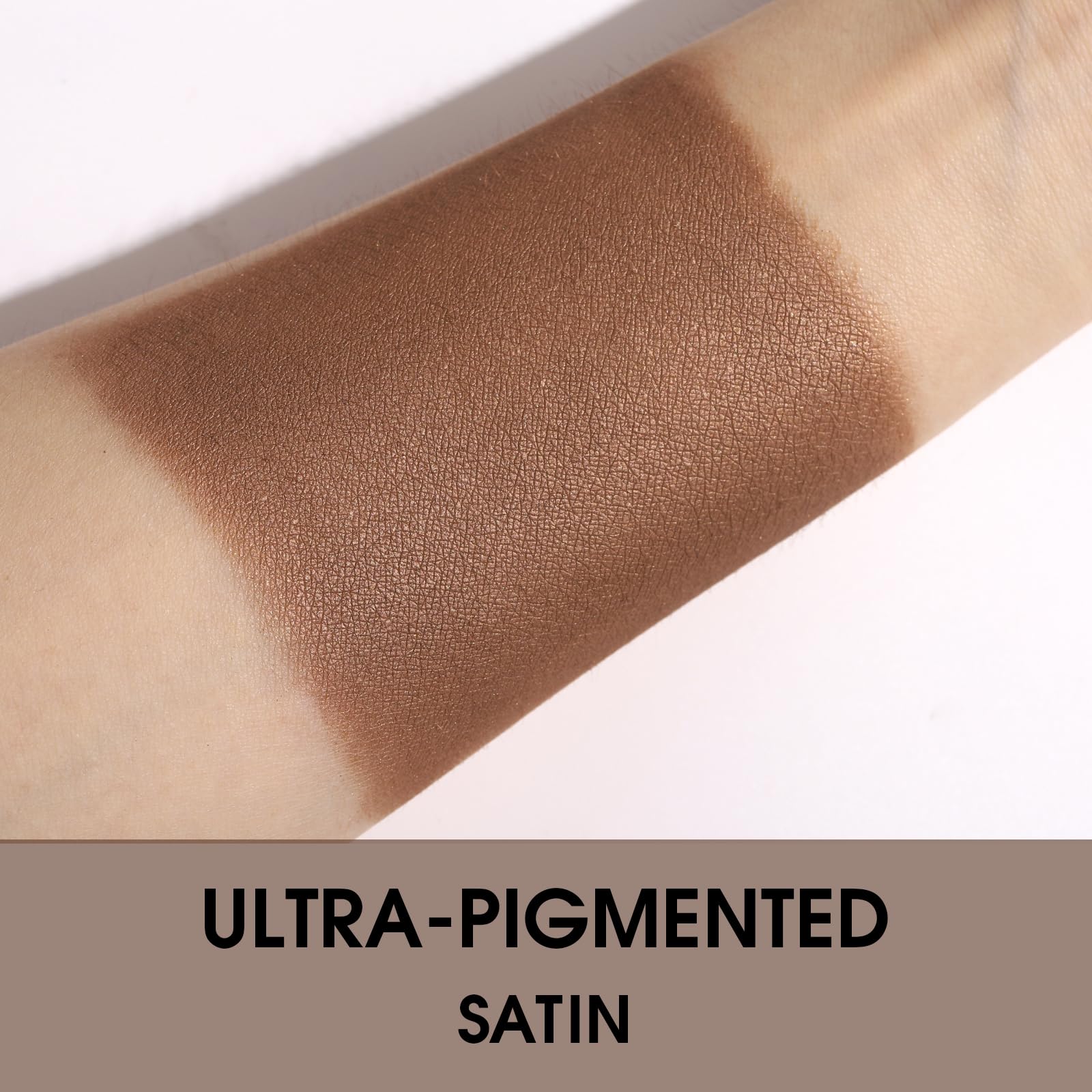 UCANBE Tapestry Taupe: sombra Gris mate para delineados elegantes.