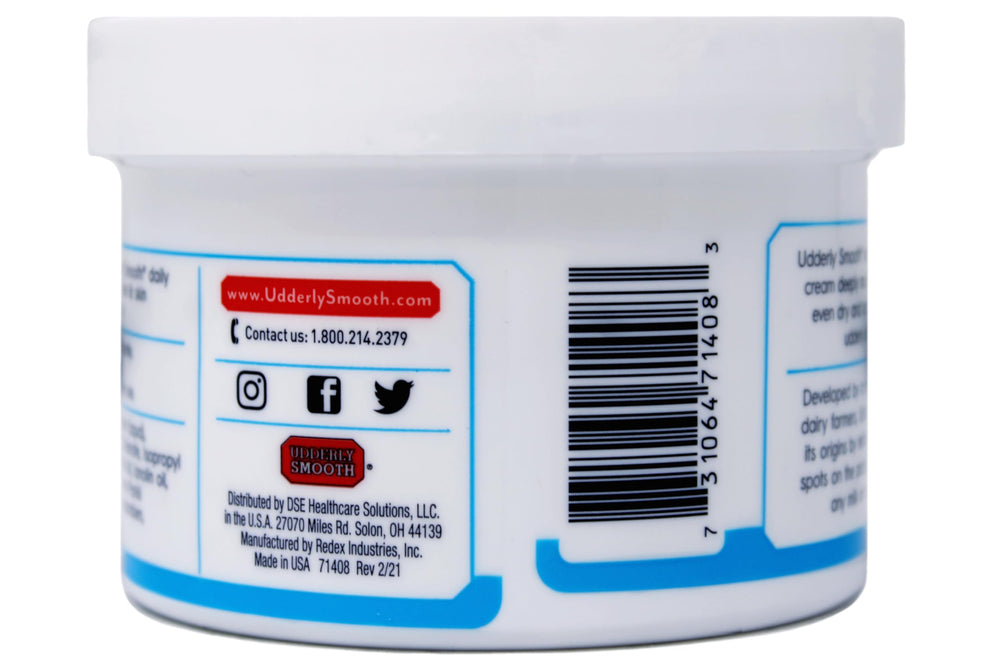 Udderly Smooth envase de crema para pies, fácil uso diario.