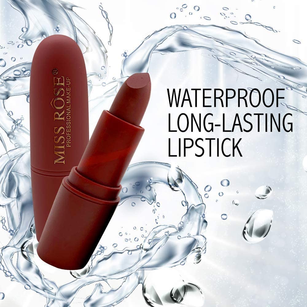 UNIFULL labiales y pinceles para completar el maquillaje con estilo.