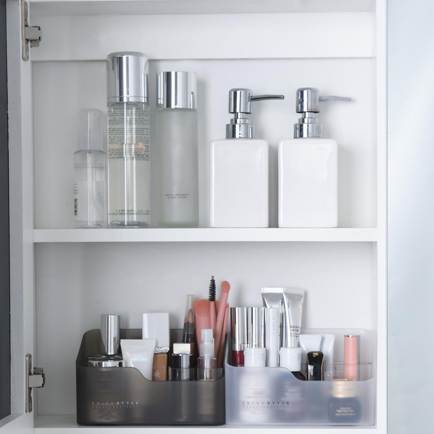 UNIKON Eunion, uso para maquillaje y accesorios, mantiene paletas, aros y clips ordenados.