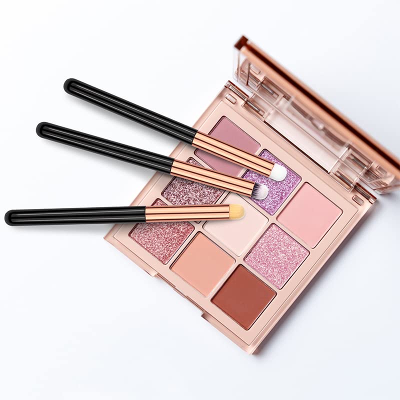 Pincel de sombras UorPoto para mezclar colores con suavidad.