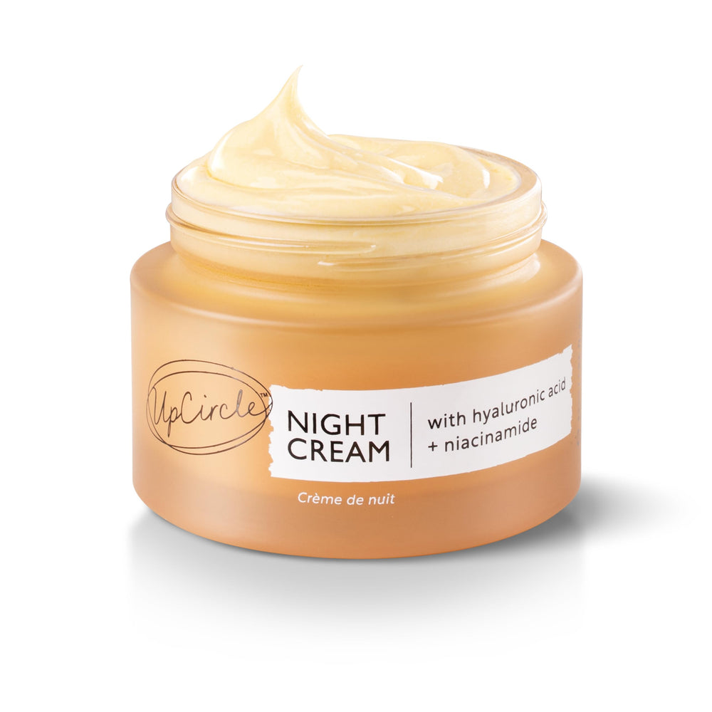UPCIRCLE Crema de Noche en envase de cristal con tapa de aluminio, ideal para piel sensible.