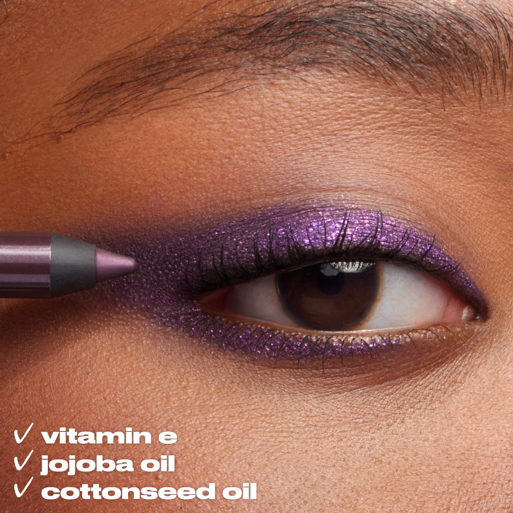 URBAN DECAY 24/7 Glide-On Bourbon, envase cómodo para retoques constantes.