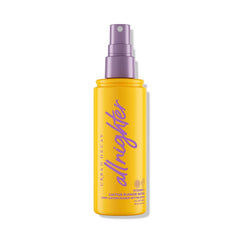 Urban Decay All Nighter : bouteille hydratante à la vitamine C pour un teint frais.