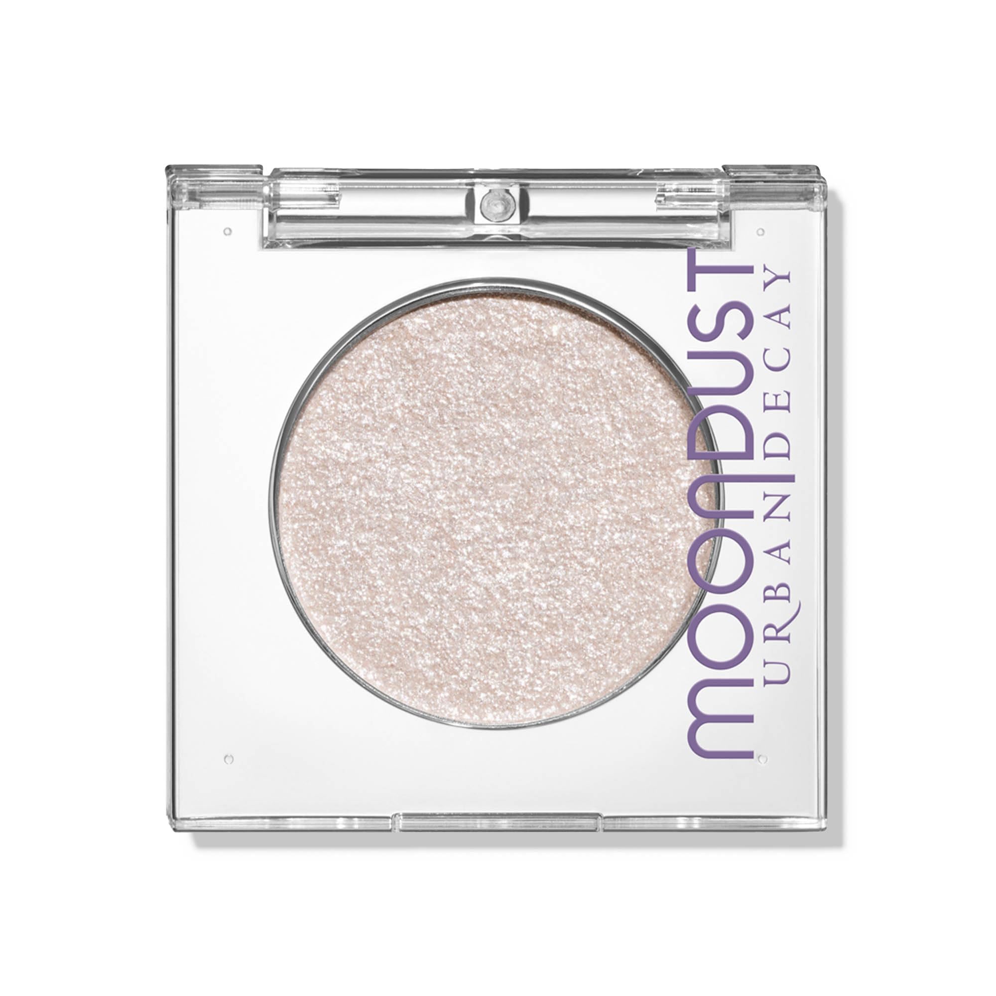 Sombra Space Cowboy de Urban Decay Moondust, aplicación suave y brillo intenso.