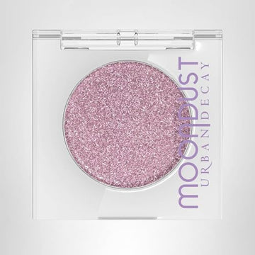 URBAN DECAY Space Cowboy tono en envase compacto para retoques.
