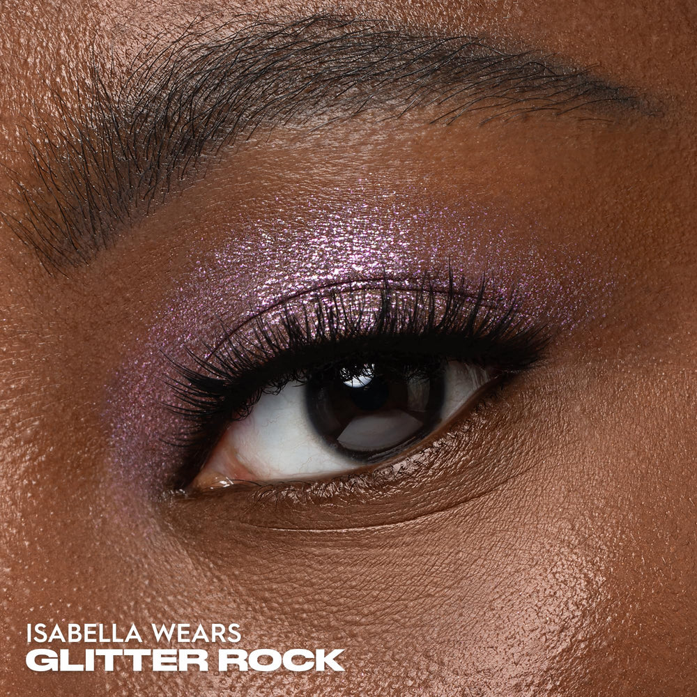 URBAN DECAY Moondust textura micro glitter, brillo refinado y suave en párpados.