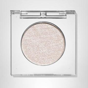 Urban Decay Moondust, complemento perfecto para realzar el color y la duración.