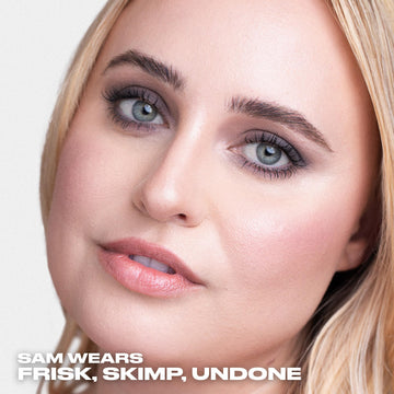 URBAN DECAY Naked2 Basics mini tono beige frío para looks suaves.